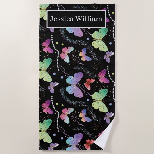 個人名エレガント紫色の鮮やかな蝶 ビーチタオル (正面)