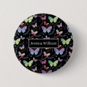 個人名エレガント紫色の鮮やかな蝶 缶バッジ (正面)