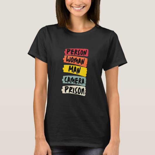 個人女性男性カメラ刑務所2 Tシャツ (正面)