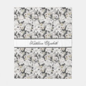 個人用に設定する白い灰色の白鳥の花エレガントフローラ フリースブランケット (正面)