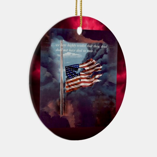 倒れたけれど忘れられない煙と引き裂かれた旗 セラミックオーナメント (右)