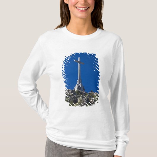 倒れた者の谷のモニュメント Tシャツ (正面)
