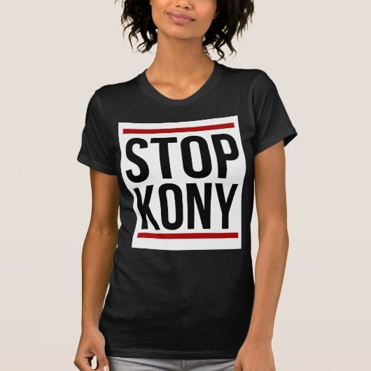 "停止Kony"のTシャツ(ティー)および帽子 Tシャツ (正面)