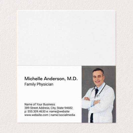 健康労気に働者 | 医師が腕を組む 名刺 (外部フラット)