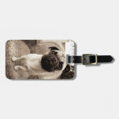 側面にタイトルを付けられる頭部が付いているパグ ラゲッジタグ (正面横)