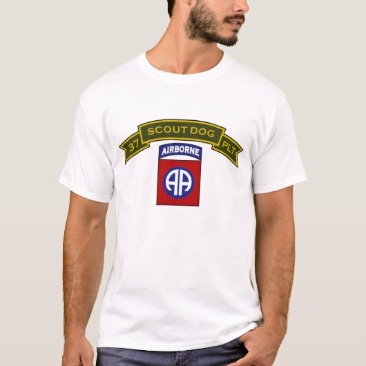 偵察者犬の小隊 Tシャツ (正面)