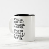 偽おもしろいスマイルことわざ、皮肉引用文事務所 ツートーンマグカップ (正面左)