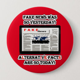 偽のニュースと代替ファクト大規模ラウンドボタン 缶バッジ