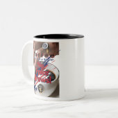 偽のブリュウはダメ!ブラックコーヒーシール承認! ツートーンマグカップ (正面左)