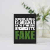 偽物だから草が緑が多いこともある ポストカード (スタンド正面)