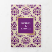 偽物の金箔の紫色のダマスク柄の結婚式の写真 三つ折り招待状 (カバー)
