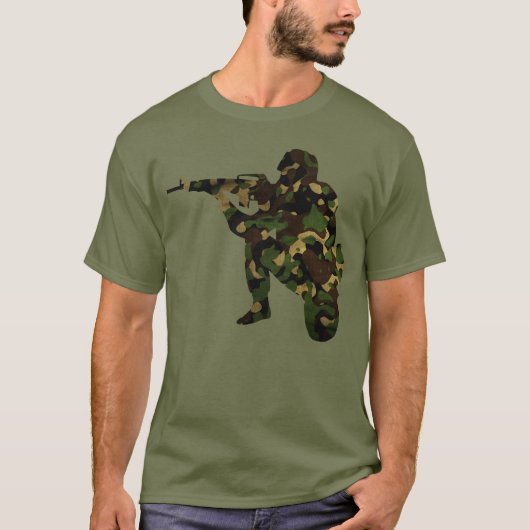 偽装された兵士 Tシャツ (正面)