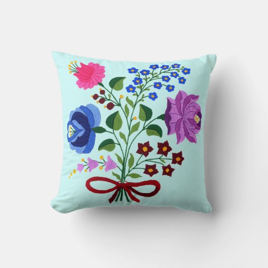 傑作のハンガリーの花の刺繍 クッション (正面)