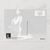 傘によって提起している女性-ヴィンテージ ポストカード (裏面)