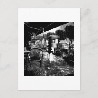 傘の下で ポストカード