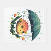 傘をさしたフグの雨の日 フリースブランケット (正面(横))