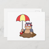 傘をさして雨に濡れるモグラ ポストカード (正面/裏面)