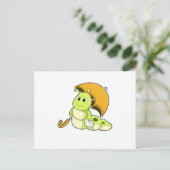 傘を持つケータピラー ポストカード (スタンド正面)