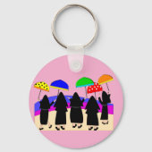 傘を持つ修道女"雨を期待" ll キーホルダー (裏面)