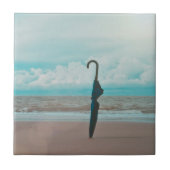 傘 –  タイル (正面)