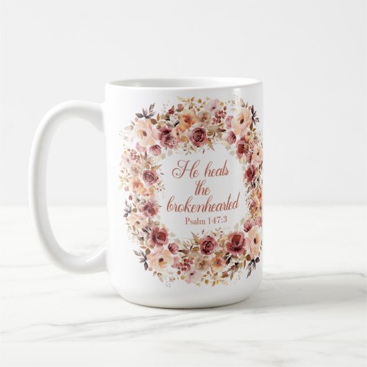 傷ついた心を癒す秋の花柄 コーヒーマグカップ (左)