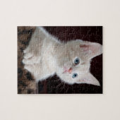 傷つきやすい白い子猫 ジグソーパズル (横)