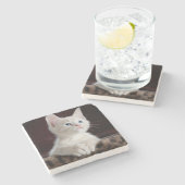 傷つきやすい白い子猫 ストーンコースター (横)