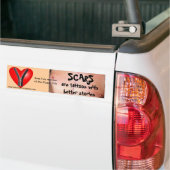 傷はよりよい物語の入れ墨です バンパーステッカー (トラック上)
