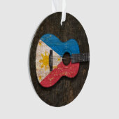 傷付けられ、擦り切れたなフィリピンの旗のアコースティックギター オーナメント (正面)