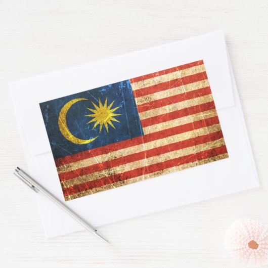 傷付けられ、擦り切れたなヴィンテージのマレーシア人の旗 長方形シール (封筒)