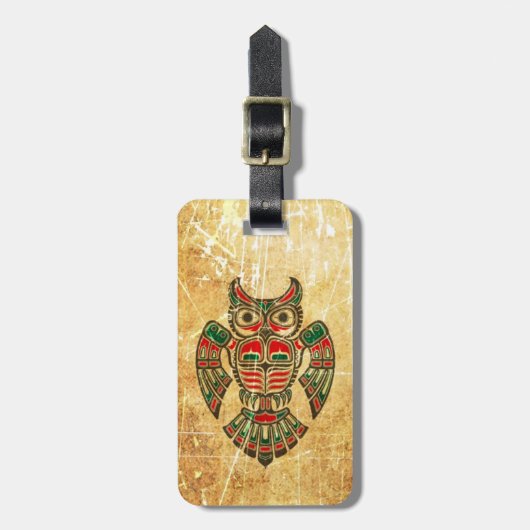 傷付けられ、擦り切れたなHaidaの精神のフクロウ ラゲッジタグ (正面縦)