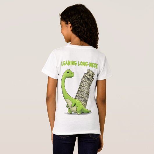 傾いた長い首のかわいいブラキオサウルスと傾いた塔のトウ Tシャツ (裏面フル)