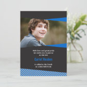 傾けられたフレームのバーの(ユダヤ教の)バル・ミツバーの写真の招待状 招待状 (スタンド正面)