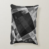 傾斜または引き伸ばされた長方形、黒い派手な灰色 アクセントクッション (裏面(縦))