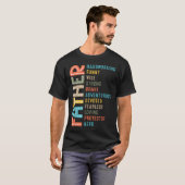 働き者の強い勇敢な守護者ヒーローお父さん Tシャツ (正面フル)