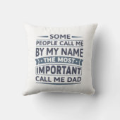 僕の名を呼ぶ者がある クッション (裏面)