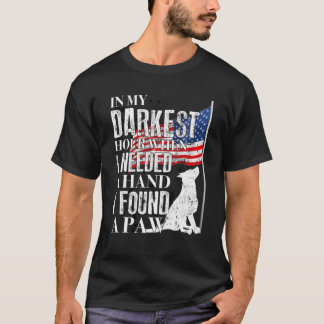 僕の最も暗い時間に手を伸ばして一息ついた Tシャツ