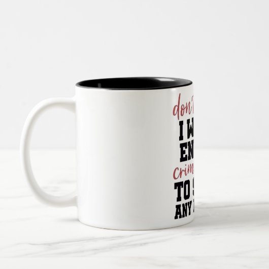 僕はおもしろい犯罪番組を十分に見る ツートーンマグカップ (左)