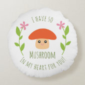 僕はハートに茸を出して冗談を言う ラウンドクッション (裏面)