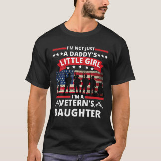僕はパパの小さな女の子じゃない退役軍人のD Tシャツ