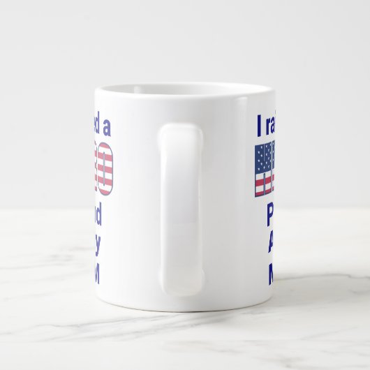 「僕はヒーローを育てた、アーミー誇りを持った・ママ!20オズ ジャンボコーヒーマグカップ (裏面)