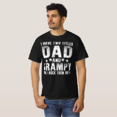 僕は二つのタイトルを持っているパパと文筆 Tシャツ (正面フル)