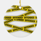 僕は警察のテープが通らないように怒っている セラミックオーナメント (裏面)