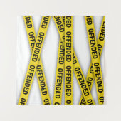 僕は警察のテープが通らないように怒っている タペストリー (正面(横))