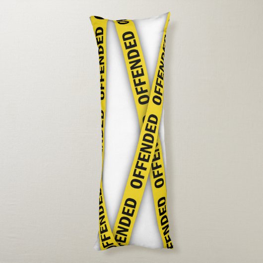 僕は警察のテープが通らないように怒っている ボディピロー (裏面 (縦))