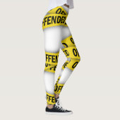 僕は警察のテープが通らないように怒っている レギンス (右)