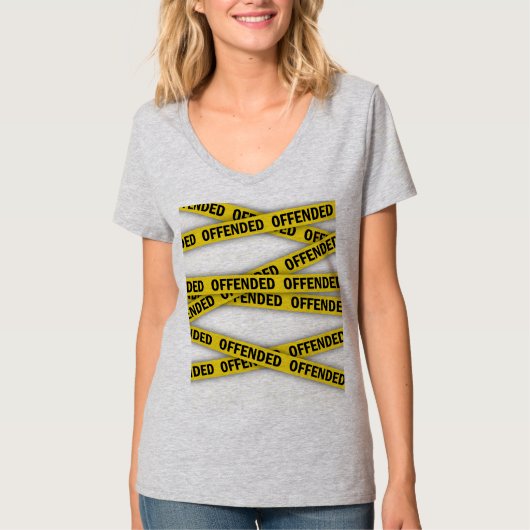 僕は警察のテープが通らないように怒っている Tシャツ (正面)