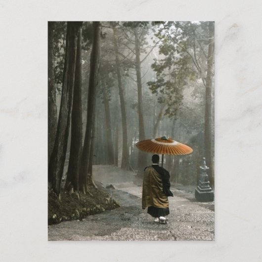 僧侶が寺の階段を降りると光が通る ポストカード (正面)