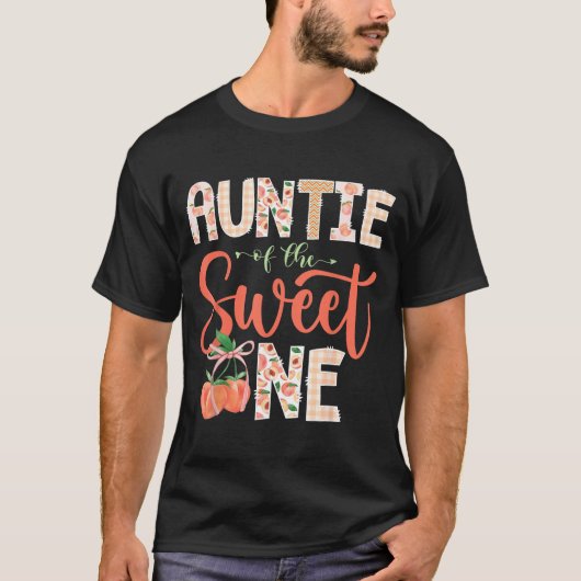 優しいお姉ちゃんの1歳の誕生日を祝うおばちゃん Tシャツ (正面)