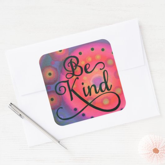 優しいかわいらしおもしろいピンクの優しさ感動的 スクエアシール (封筒)